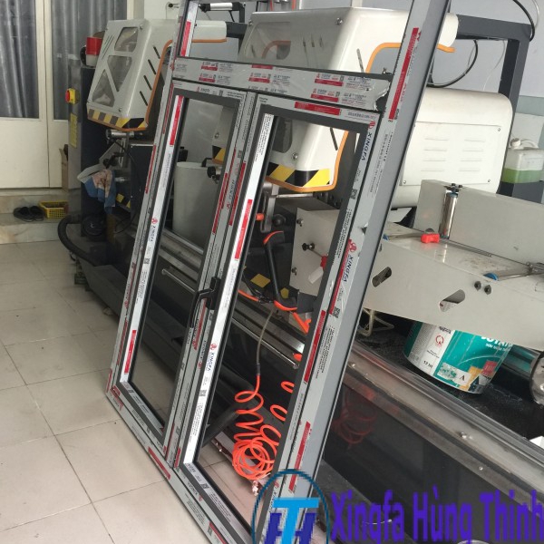 CỬA SỔ LỀ CHỮ A